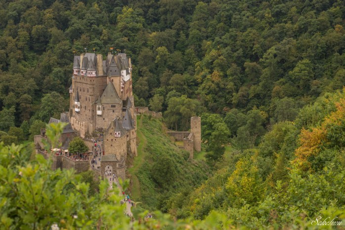 Burg Eltz Eltz Castle Wald