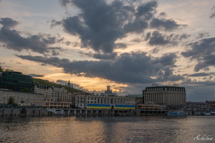 dnjepr-kiew-kyjiw-ukraine-sonnenuntergang