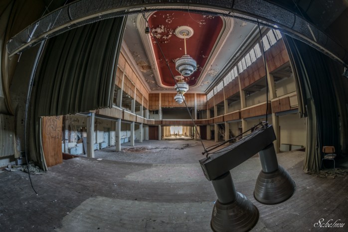 hotel-furstenhof-eisenach-ball-saal-lost-place-urbex