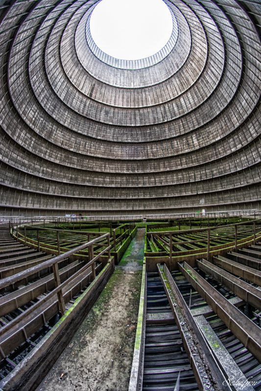 verlassener kühlturm urbex lost place