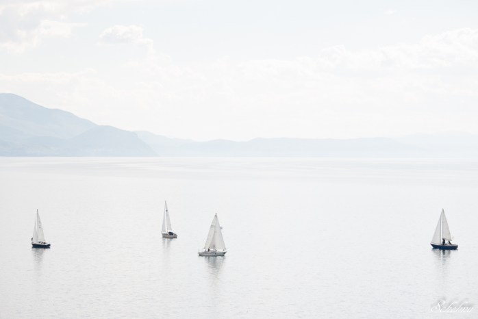 ohridsee high key boote.jpg